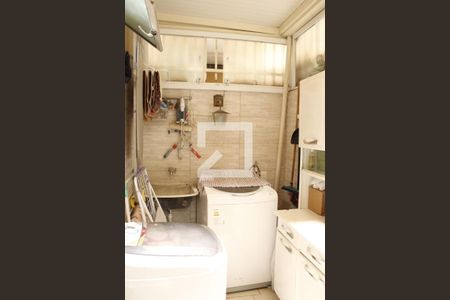 Lavanderia de apartamento à venda com 3 quartos, 73m² em Ressaca, Contagem