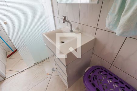 Casa de condomínio à venda com 113m², 2 quartos e 2 vagas Casa de condomínio à venda com 113m², 2 quartos e 2 vagasBanheiro