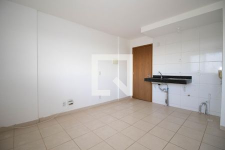 Cozinha de kitnet/studio à venda com 1 quarto, 30m² em Qr 312, Brasília