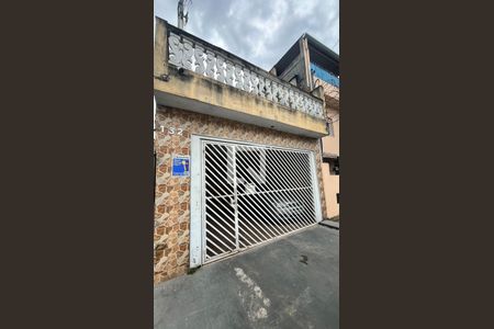 Casa à venda com 110m², 3 quartos e 2 vagasFachada