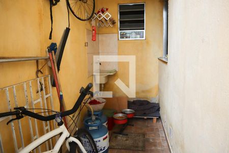 Casa à venda com 110m², 3 quartos e 2 vagasÁrea de Serviço