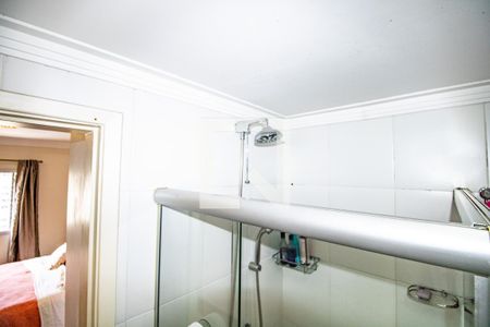 Banheiro, box e chuveiro  de apartamento à venda com 2 quartos, 68m² em Moema, São Paulo