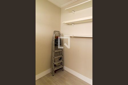 Apartamento à venda com 125m², 3 quartos e 1 vaga Apartamento à venda com 125m², 3 quartos e 1 vagaQuarto de Serviço