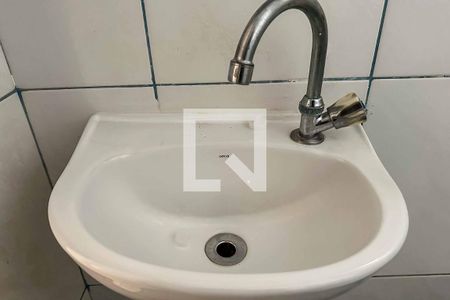 Banheiro de apartamento para alugar com 1 quarto, 40m² em Parque Peruche, São Paulo