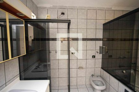 Casa à venda com 270m², 4 quartos e 2 vagasBanheiro da Suíte 2