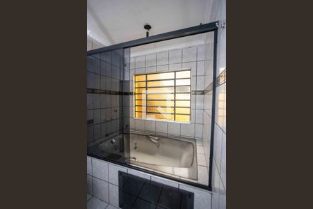 Casa à venda com 270m², 4 quartos e 2 vagasBanheiro da Suíte 2