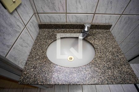 Casa à venda com 270m², 4 quartos e 2 vagasBanheiro da Suíte