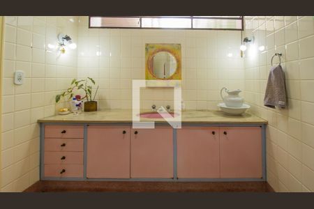 Casa à venda com 255m², 3 quartos e 1 vagaBanheiro 2