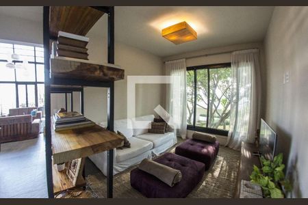 Casa à venda com 4 quartos, 525m² em Tamboré, Santana de Parnaíba