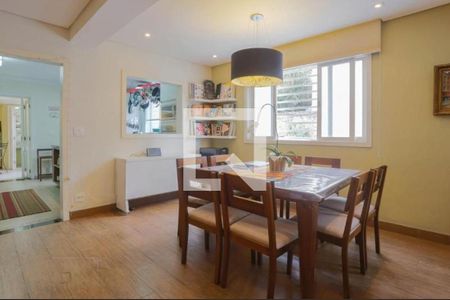 Casa à venda com 3 quartos, 200m² em Cambuci, São Paulo