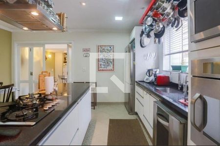 Casa à venda com 200m², 3 quartos e 3 vagas