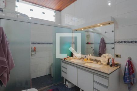 Casa à venda com 200m², 3 quartos e 3 vagas