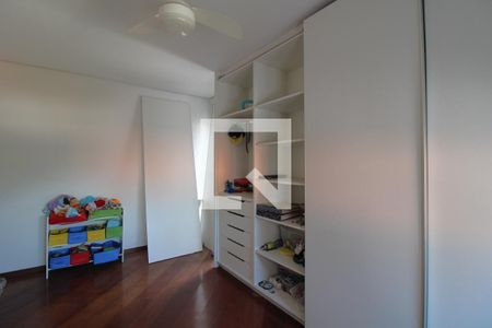 Casa de condomínio à venda com 350m², 4 quartos e 4 vagasSuíte 3