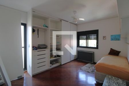 Casa de condomínio à venda com 350m², 4 quartos e 4 vagasSuíte 3