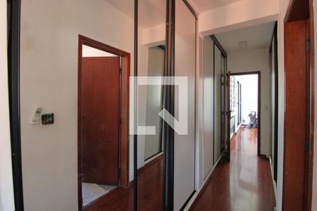 Casa de condomínio à venda com 350m², 4 quartos e 4 vagasArmário suíte 2