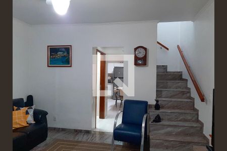 Sala de casa para alugar com 3 quartos, 120m² em Olímpico, São Caetano do Sul