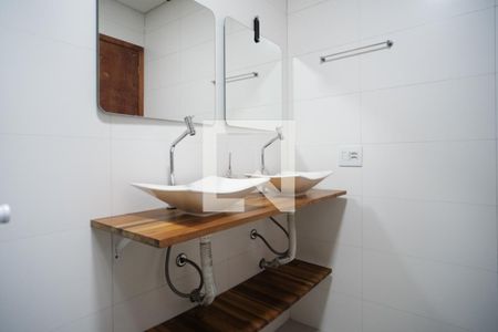 Casa para alugar com 140m², 2 quartos e 4 vagasBanheiro 3