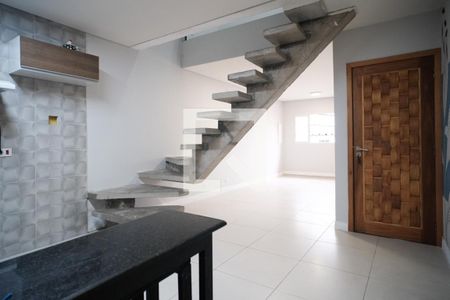 Cozinha de casa para alugar com 2 quartos, 140m² em Vila Londrina, São Paulo