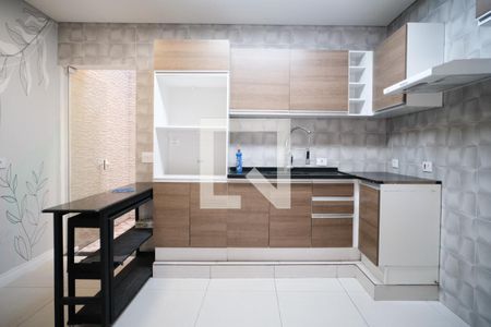 Cozinha de casa para alugar com 2 quartos, 140m² em Vila Londrina, São Paulo