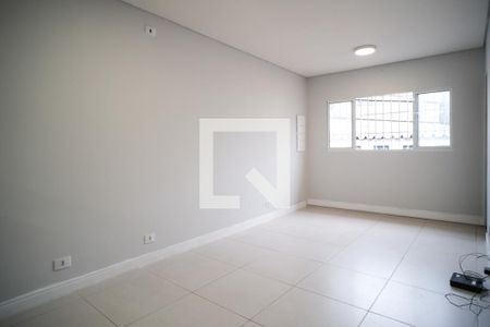 Sala de casa para alugar com 2 quartos, 140m² em Vila Londrina, São Paulo