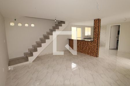 Sala de casa à venda com 2 quartos, 119m² em Irajá, Rio de Janeiro