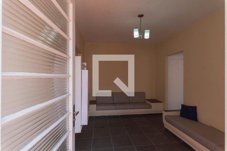 Sala de casa para alugar com 1 quarto, 37m² em Vila Lemos, Campinas