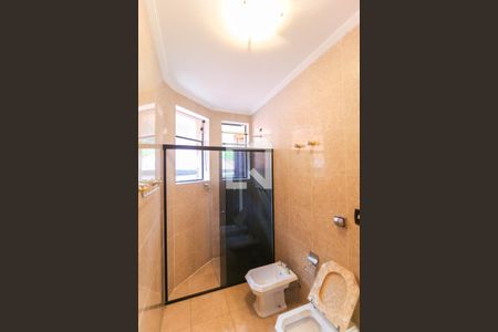 Casa à venda com 980m², 5 quartos e 8 vagasBanheiro da Suíte 3