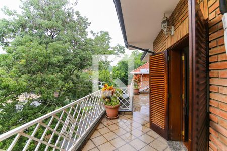 Casa à venda com 980m², 5 quartos e 8 vagasVaranda