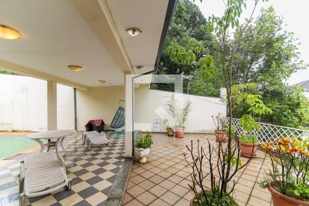 Casa à venda com 980m², 5 quartos e 8 vagasVaranda