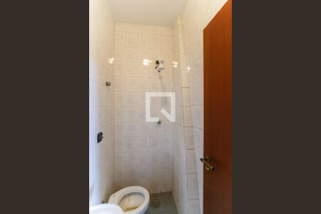 Casa à venda com 980m², 5 quartos e 8 vagasBanheiro de serviço