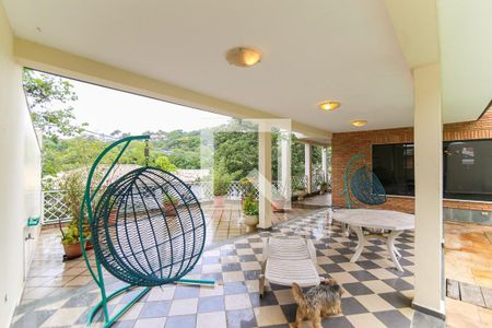 Casa à venda com 980m², 5 quartos e 8 vagasVaranda