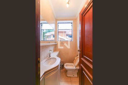 Casa à venda com 980m², 5 quartos e 8 vagasLavabo