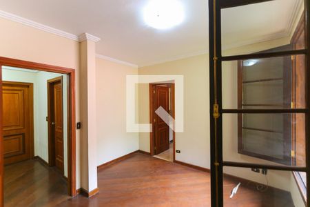 Casa à venda com 980m², 5 quartos e 8 vagassuíte 3