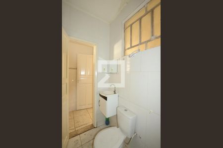 Casa para alugar com 70m², 2 quartos e 1 vagaBanheiro 