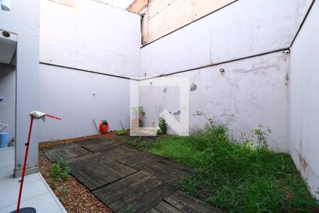 Casa para alugar com 357m², 3 quartos e 7 vagasQuintal - Fundos