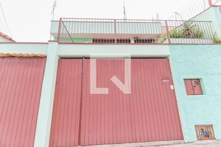 Casa à venda com 130m², 3 quartos e 2 vagasFachada