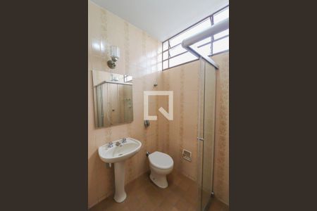 Casa à venda com 130m², 3 quartos e 2 vagasBanheiro