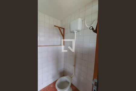 Casa à venda com 130m², 3 quartos e 2 vagasBanheiro