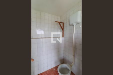 Casa à venda com 130m², 3 quartos e 2 vagasBanheiro