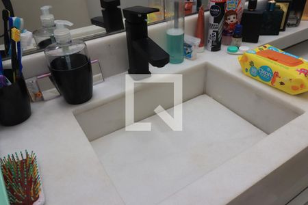 Apartamento à venda com 96m², 3 quartos e 2 vagasBanheiro Social