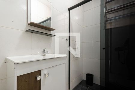Banheiro de apartamento para alugar com 1 quarto, 45m² em Grajau, Rio de Janeiro