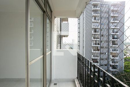 Varanda de apartamento à venda com 2 quartos, 64m² em Tatuapé, São Paulo