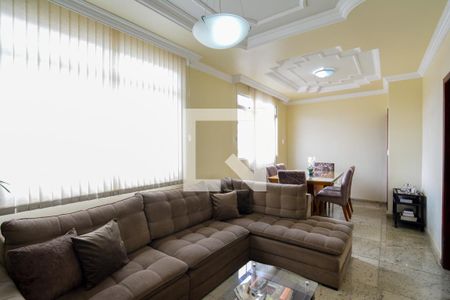 Sala de apartamento à venda com 3 quartos, 106m² em Padre Eustáquio, Belo Horizonte