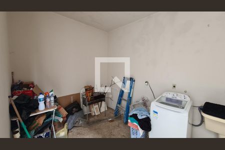 Casa à venda com 110m², 2 quartos e sem vaga Casa à venda com 110m², 2 quartos e sem vagaLavanderia