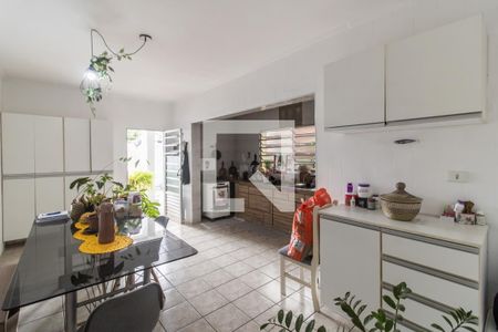 Casa para alugar com 483m², 3 quartos e 6 vagasCozinha