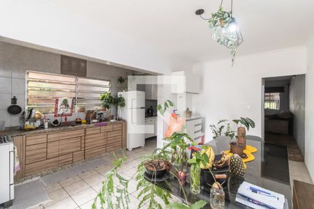 Casa para alugar com 483m², 3 quartos e 6 vagasCozinha