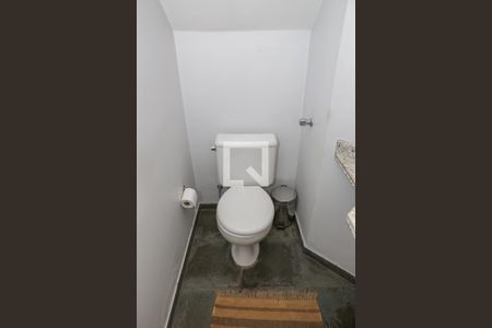 Lavabo de casa à venda com 3 quartos, 239m² em Vila Ipojuca, São Paulo