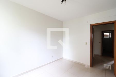 Quarto 2 de apartamento para alugar com 3 quartos, 105m² em Saraiva, Uberlândia
