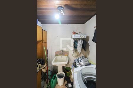 Casa à venda com 329m², 5 quartos e 3 vagasÁrea de Serviço