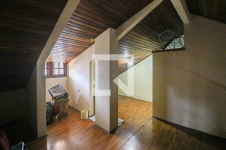 Casa à venda com 329m², 5 quartos e 3 vagasTerraço